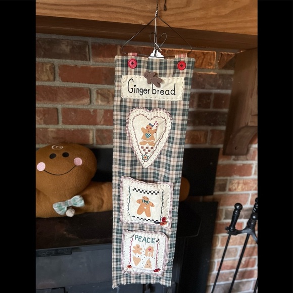 Vintage 1970’s Gingerbread Man Christmas Card Peppermint Heart Design Holder - Picture 6 of 8